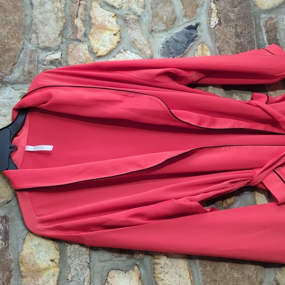 Fabletics Ecosatin Robe - Picture 6 of 13